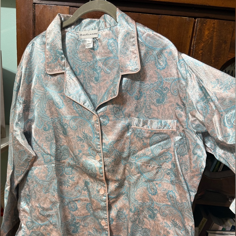 Miss Elaine 2 piece pajama set sz large pink and blue paisley satin - Picture 2 of 8